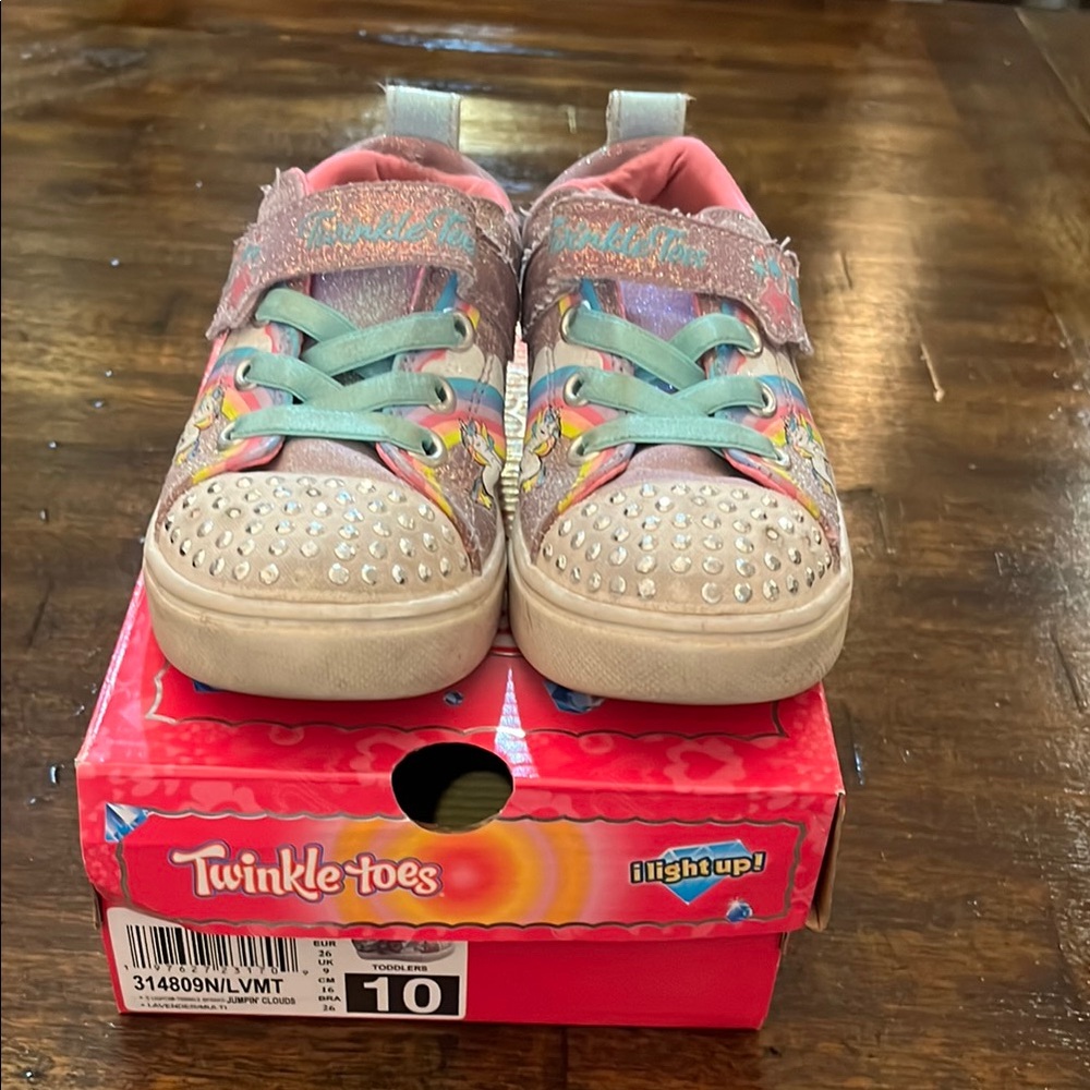 Kids Light-Up Shoes - Pink and Blue